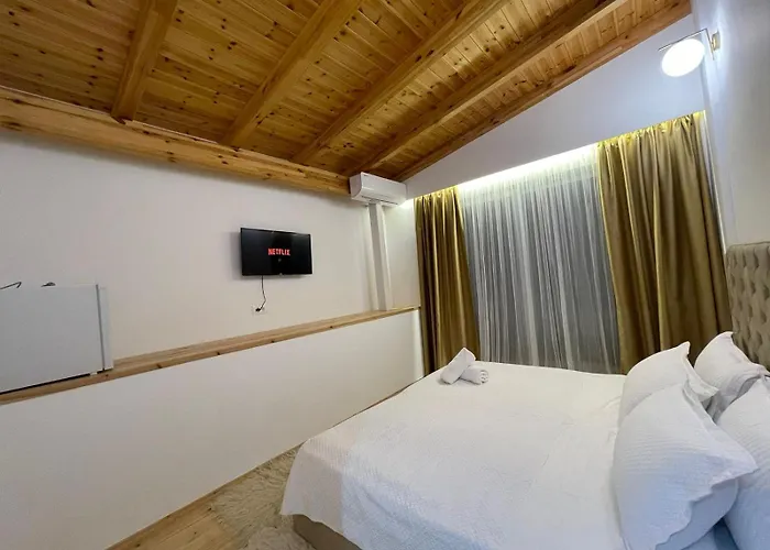 招待所 Guest-room Zoi&teri Tepelene